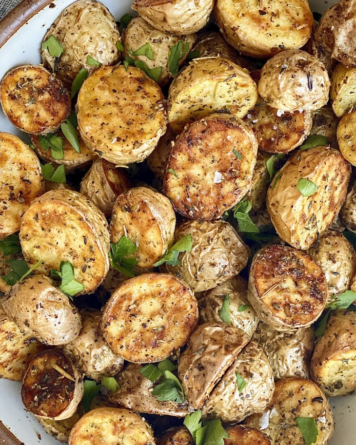 Air Fryer Roasted Potatoes Recipe (Quick and Easy) The Kitchn